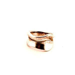 Beautiful 925 Sterling silver ring